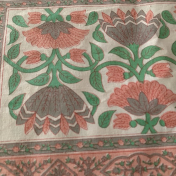 Set of 4 batik style cotton place mats Perfect cottage style in peach sage tone - Picture 2 of 5